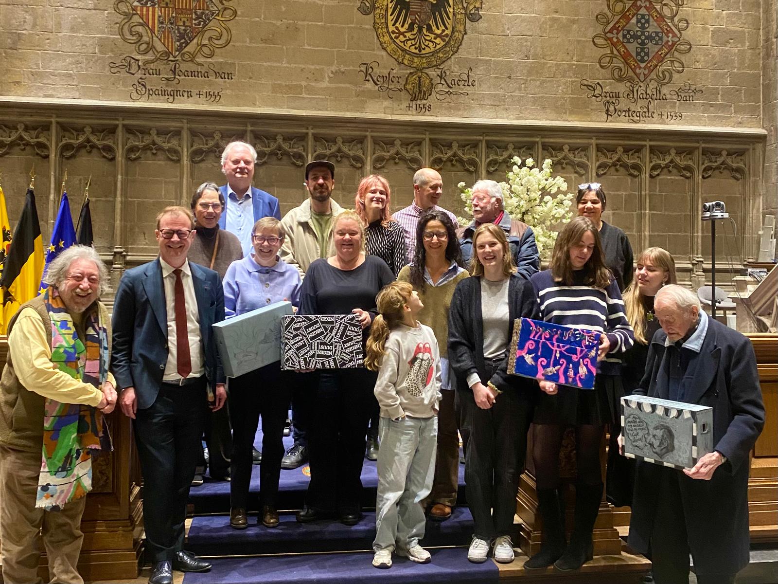 ‘Taadscapsuules’ met Gents dialect gaan tien jaar de archieven in